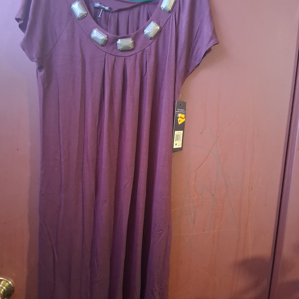 Daisy Fuentes Elegant Purple Dress